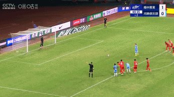 1740835627920012871.gif 纳萨里奥失点.gif